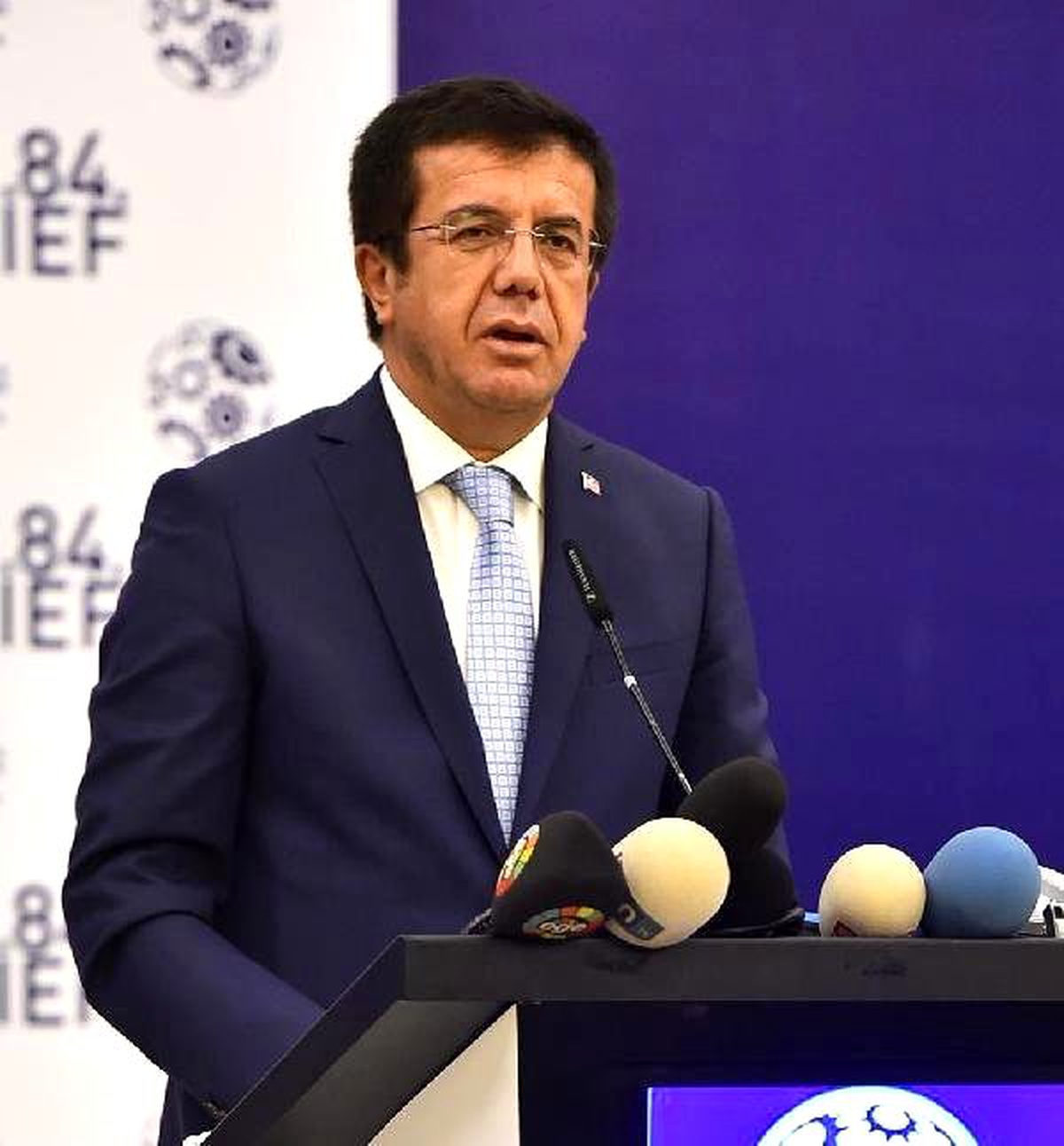 Zeybekci: İzmir Kurtarıcılardan Kurtulmalı (2)