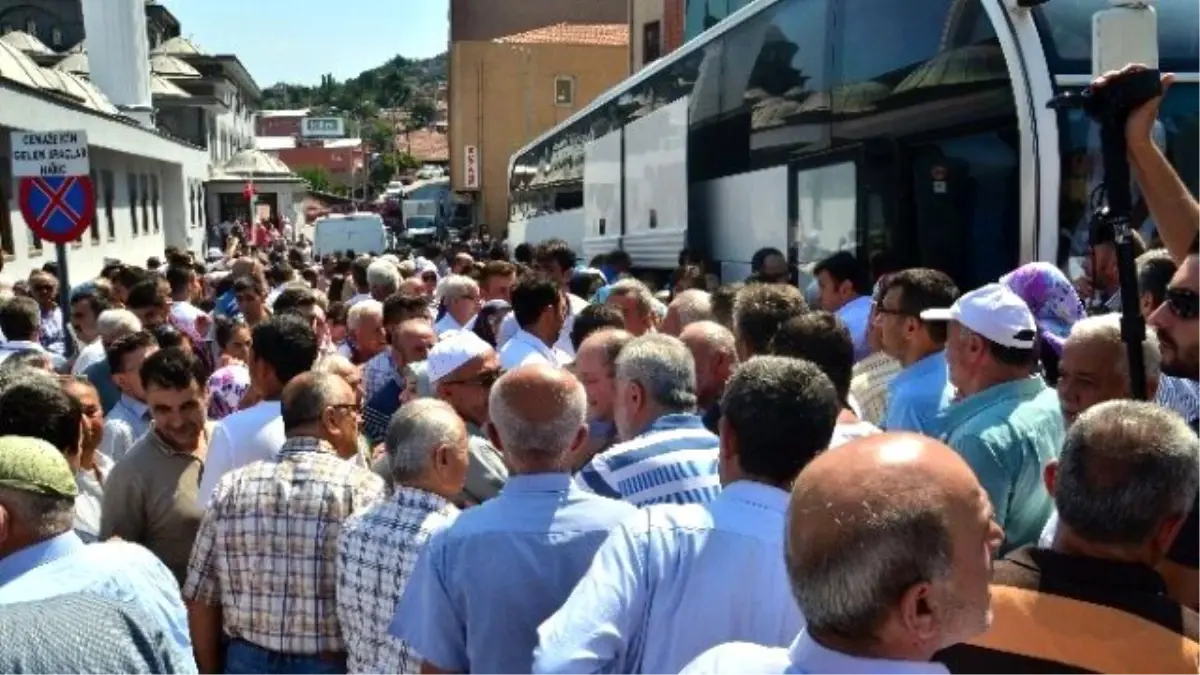 270 Hacı Adayını Kutsal Topraklara Yolcu Ettiler