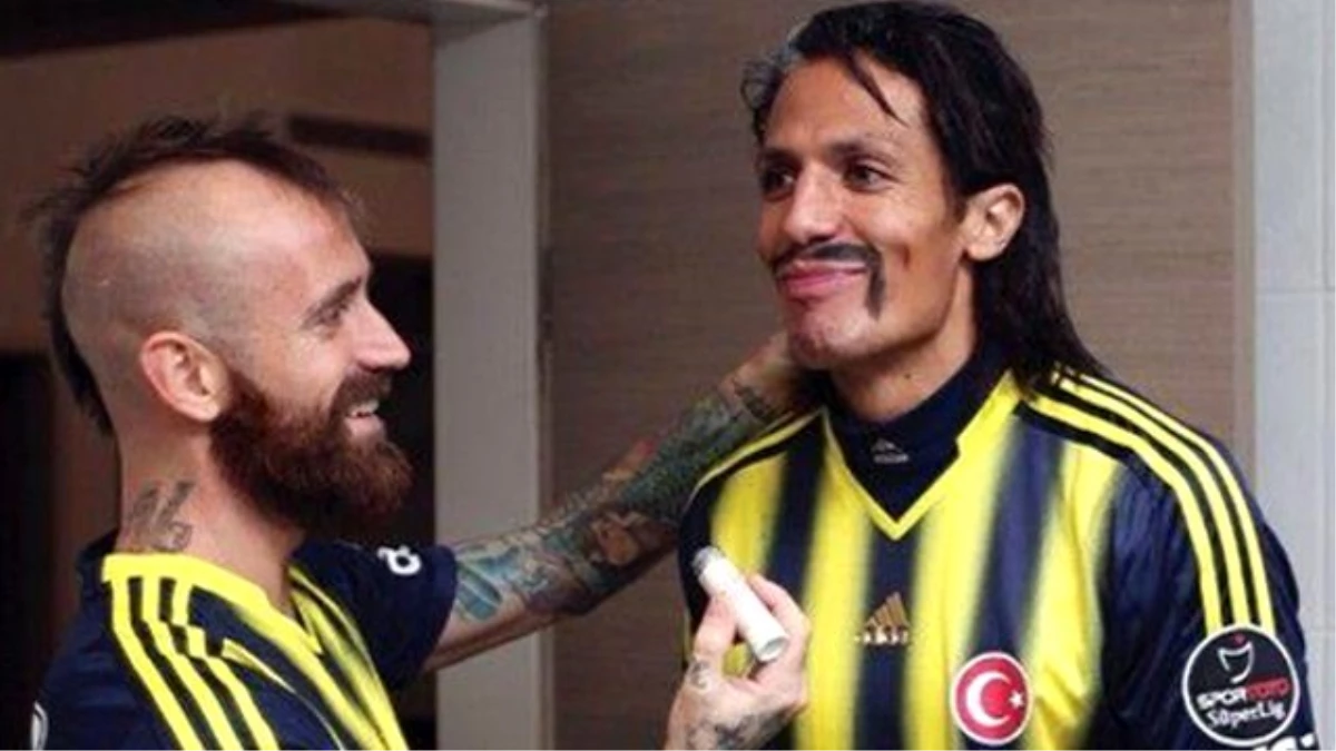 Fenerbahçe\'de Alves ve Meireles Takımdan Ayrılıyor