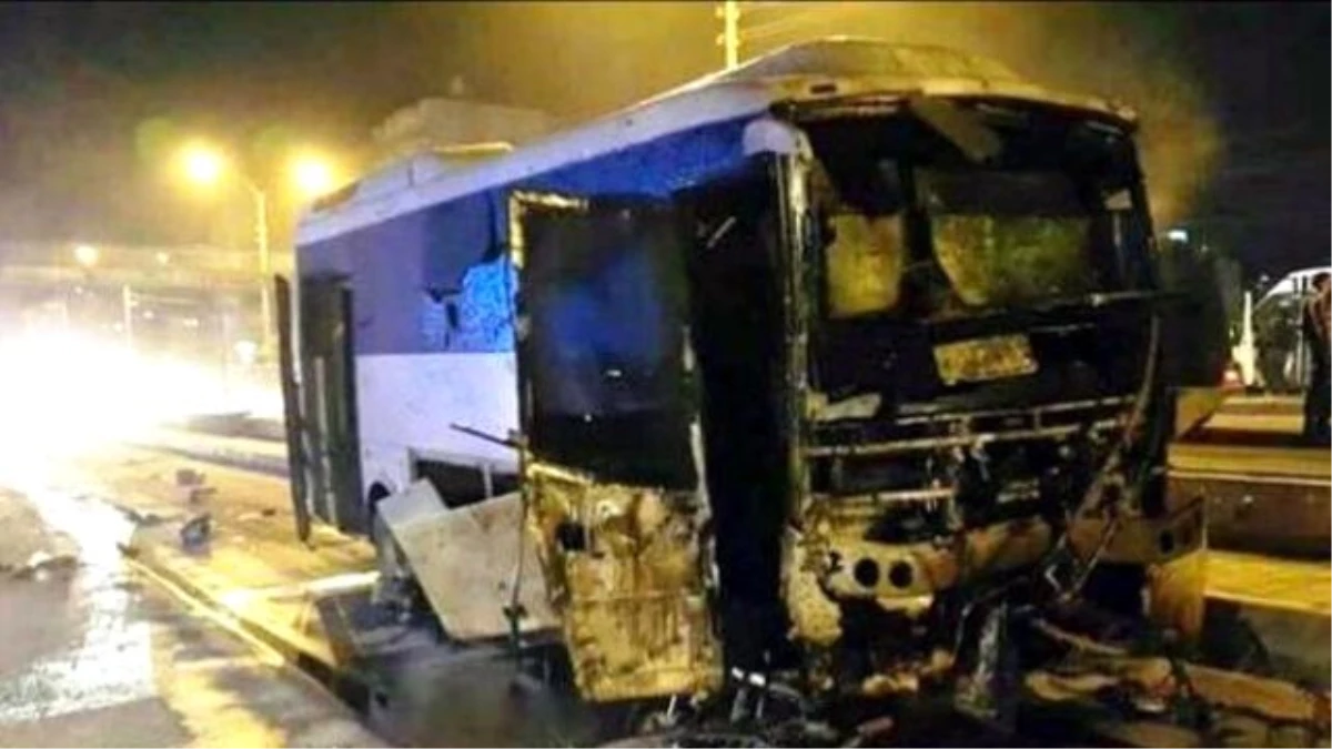 PKK\'lılar Çevik Kuvvet Midibüsüne Roketatarla Saldırdı: 19 Yaralı (2)