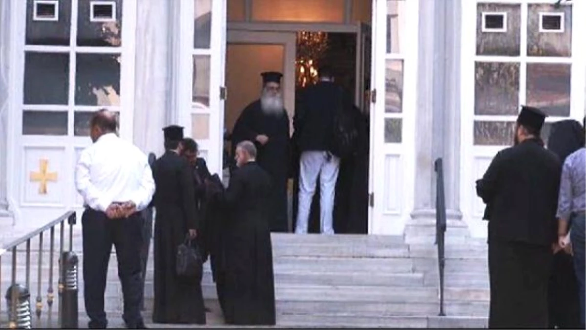 Rum Ortodoks Patrikhanesi İstişare Toplantısı İstanbul\'da Başladı