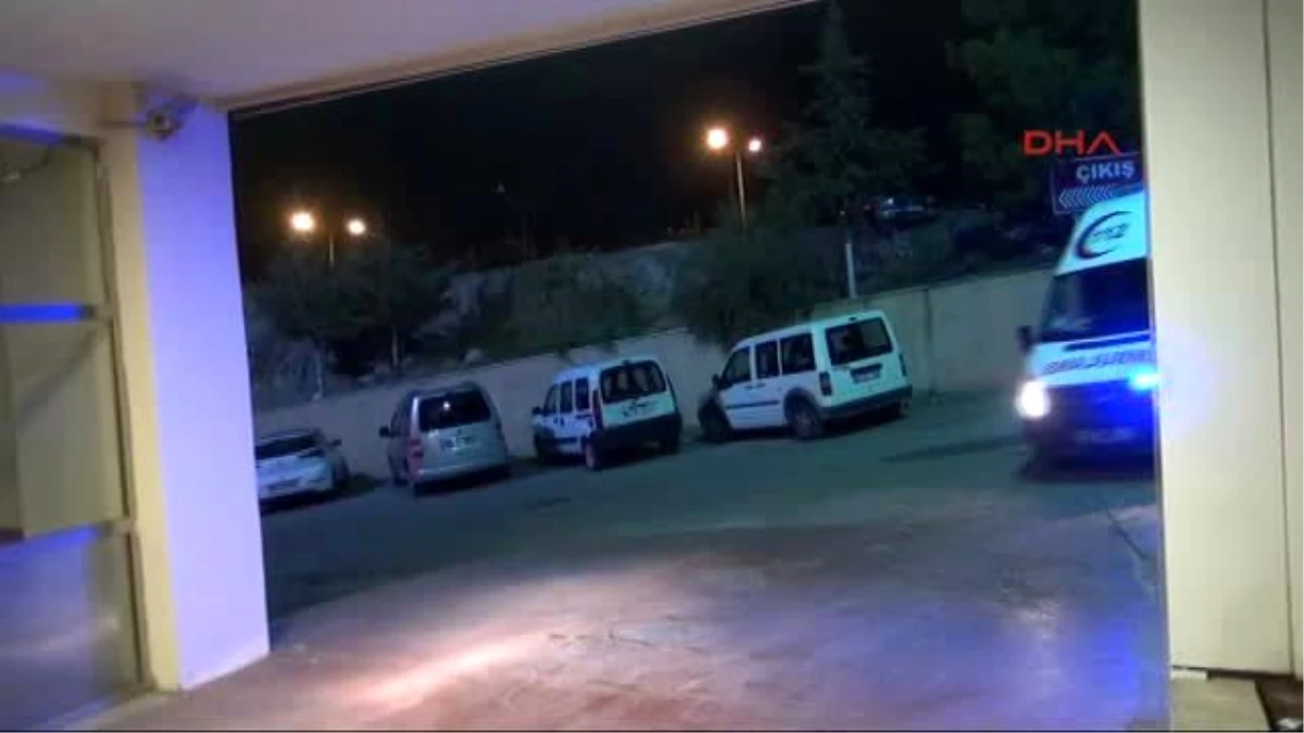 Şanlıurfa - Hastaneden Çıkan Polis Aracına Saldırı: 2 Polis Yaralı
