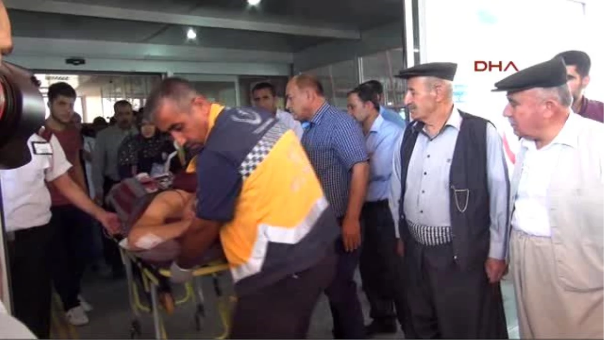 Şırnak\'taki Olaylarda Yaralanan Genç, Diyarbakır\'a Sevk Edildi