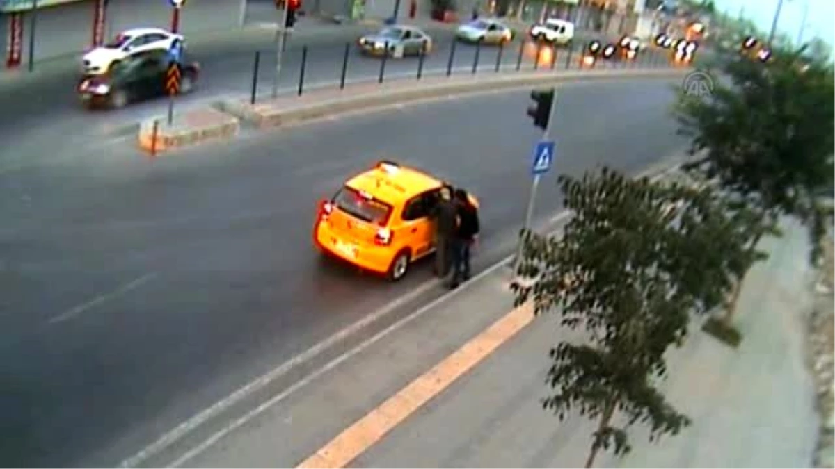 Taksici Cinayetinin Zanlıları Güvenlik Kamerasında