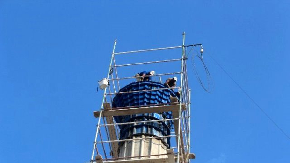 Yıkılan Caminin Minareleri Yeniden Yükseliyor