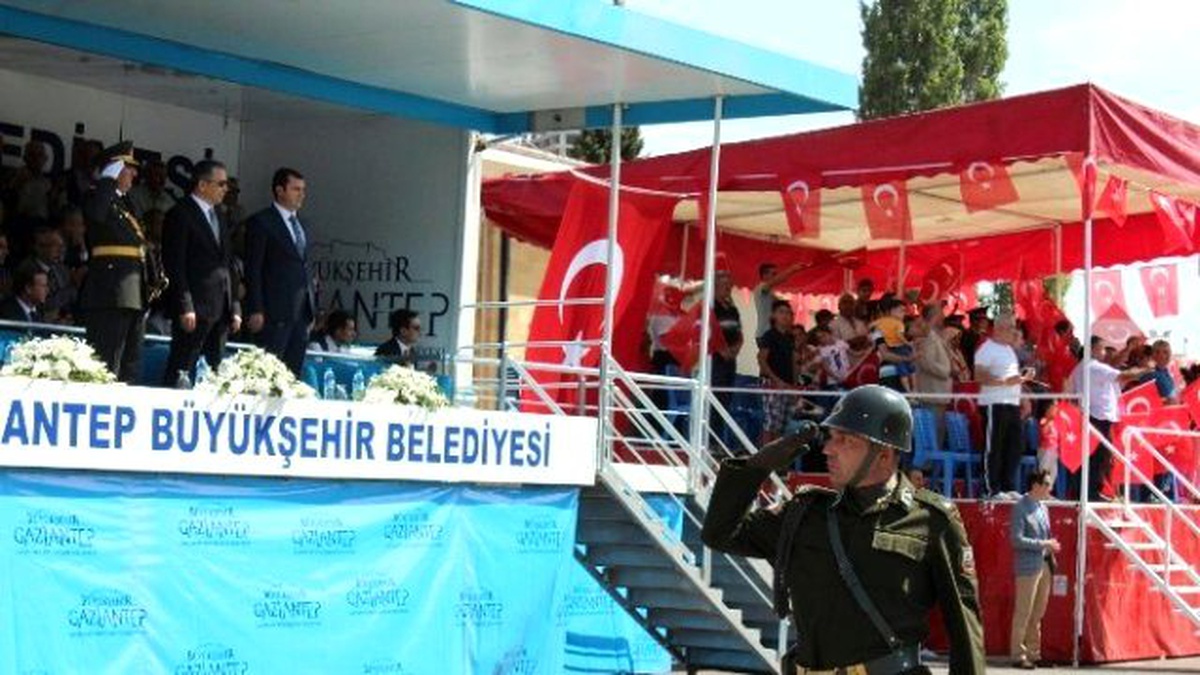 Gaziantep\'te 30 Ağustos Zafer Bayramı Törenle Kutlandı