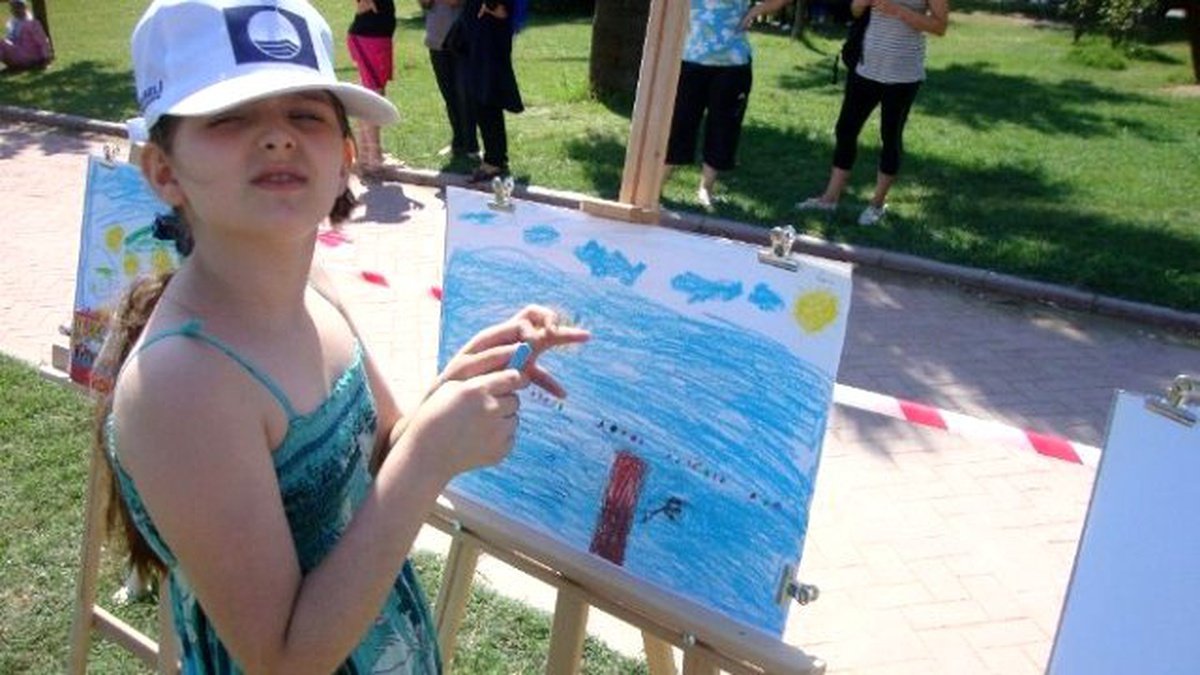 Mavi Bayraklı Plajlarda Resim Yarışması