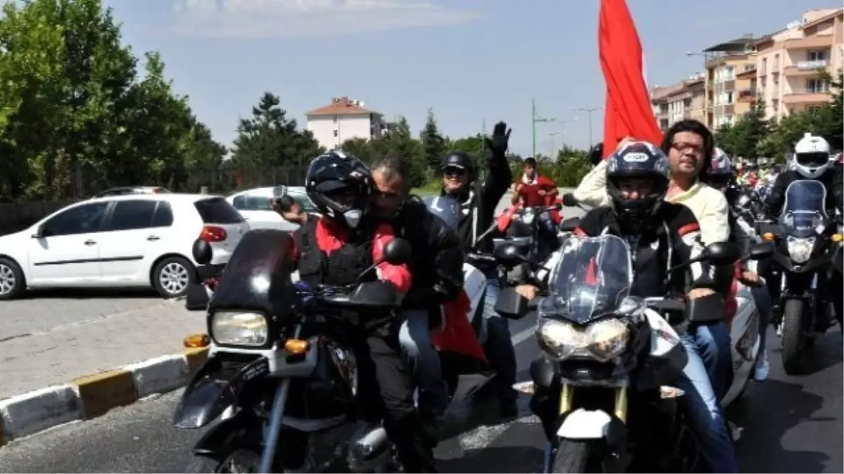 Motor Tutkunlarından Terör Protestosu