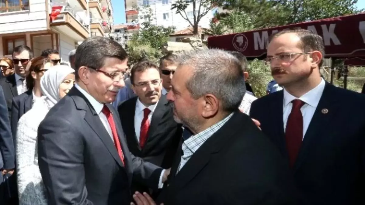 Şehidin Babası: "Rabbim Beş Emanet Verdi, Birini Aldı.