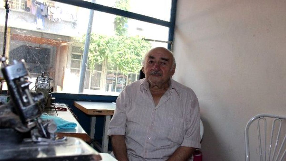 60 Yıldır Terzilik Yapıyor