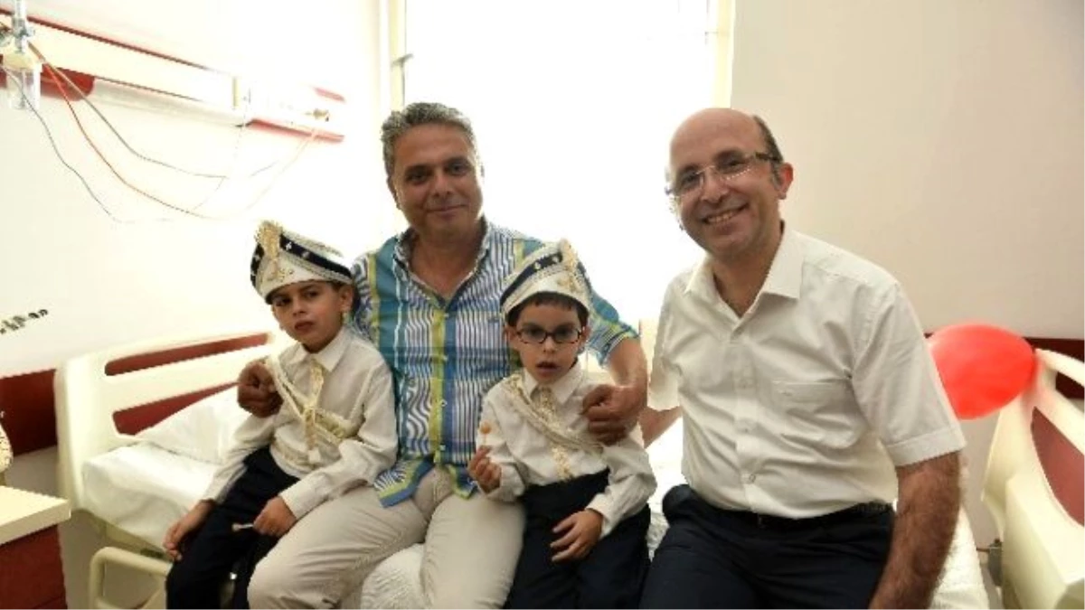 Başkan Ümit Uysal\'dan, Sünnet Çocuklarına Özel Ziyaret