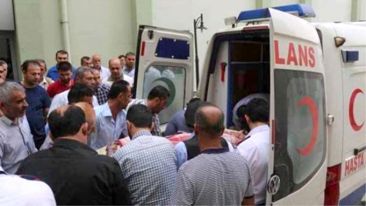Çatışmaların Gölgesindeki Silopi\'de Balkona Çıkan Kadın Vuruldu