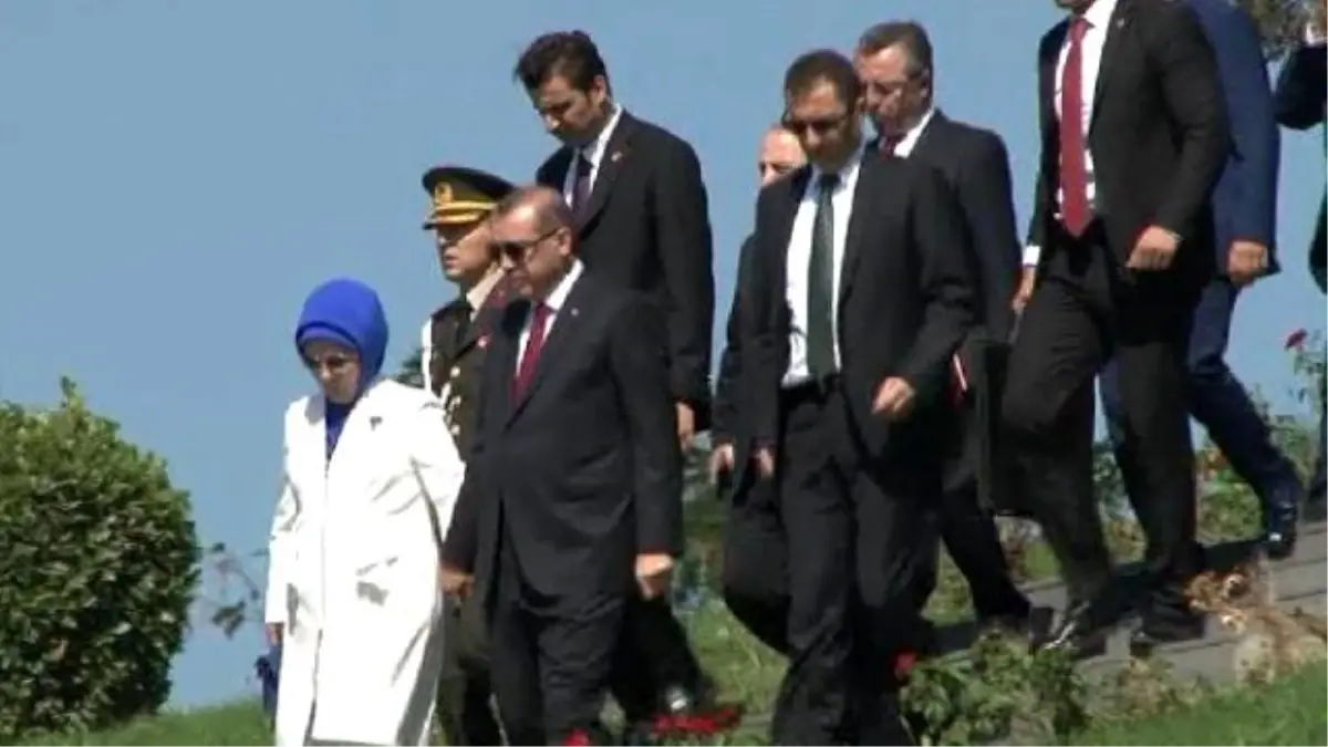 Cumhurbaşkanı Erdoğan, Helikopterle Tuzla\'ya Geçti