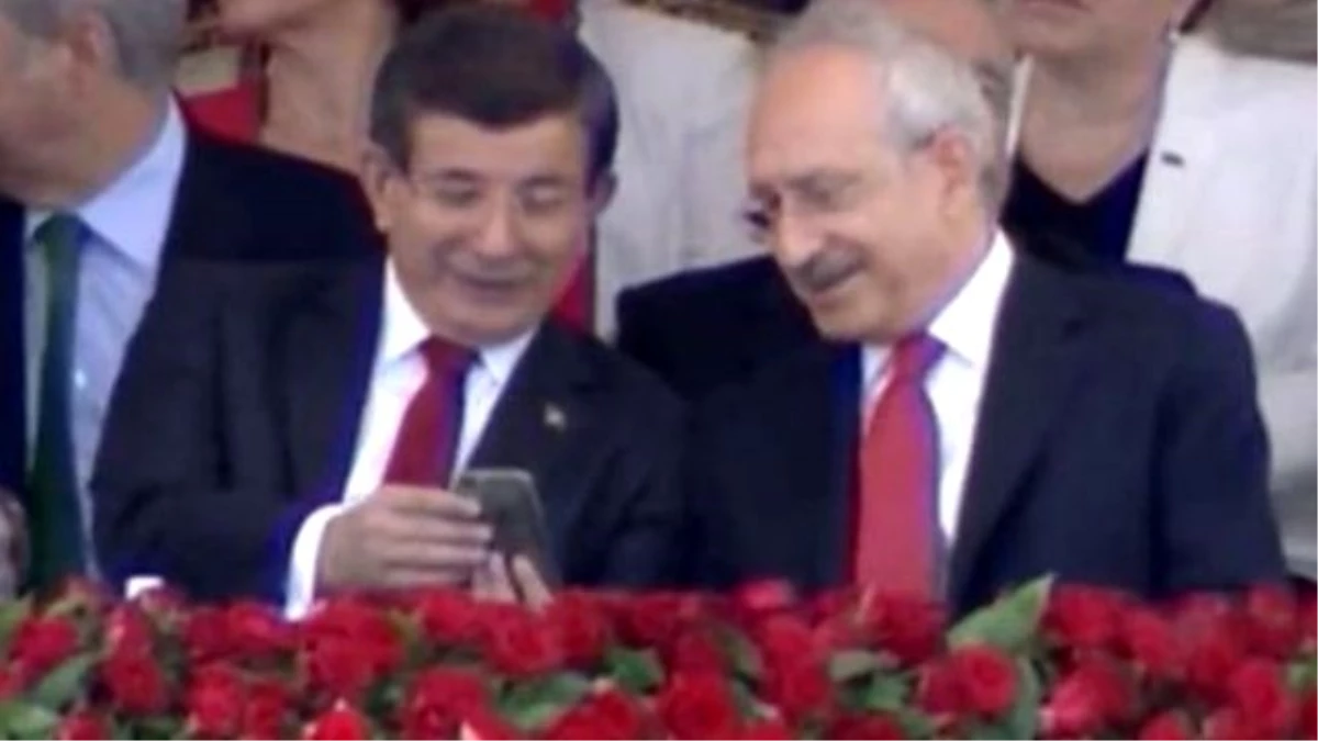 Davutoğlu, Telefonda Kılıçdaroğlu\'na Torununu Göstermiş