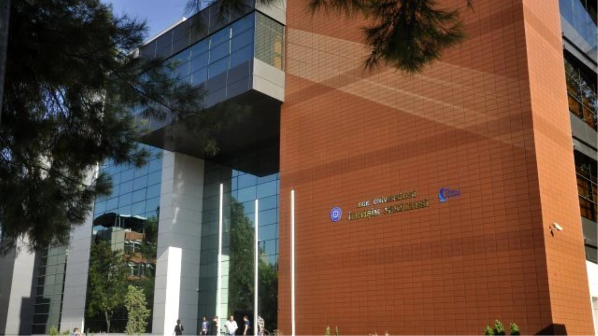 EÜ İletişim Fakültesi Yeni Binasına Kavuştu