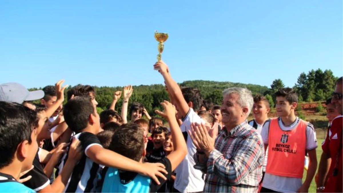 Ferizli Belediyesi Yaz Spor Okulları Sertifika Dağıtımı