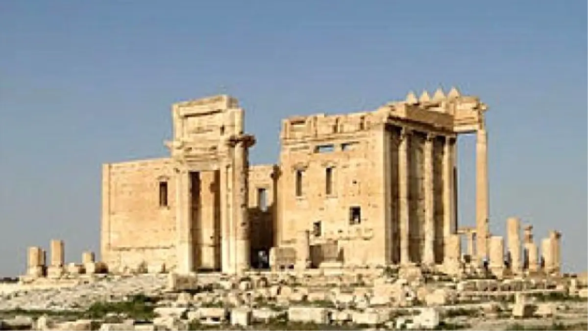 IŞİD Palmira\'daki Bel Tapınağı\'nı 30 Ton Patlayıcıyla Havaya Uçurdu