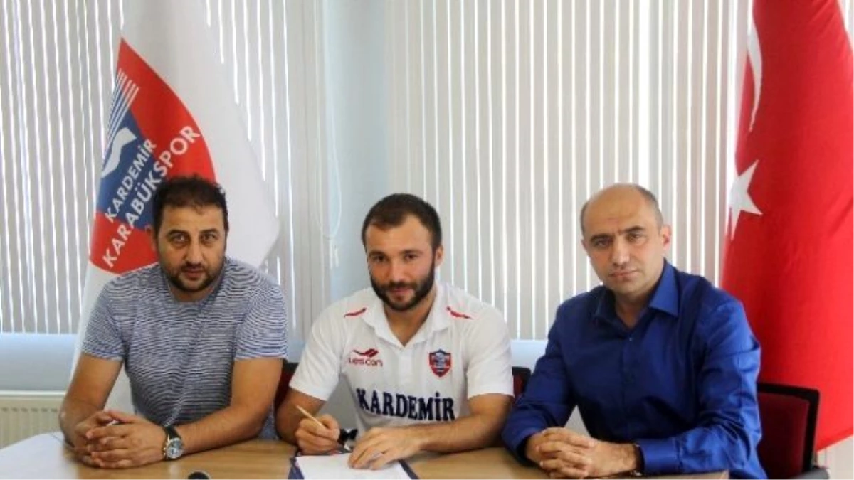 Karabükspor\'da Yeni Transferler İmzayı Attı