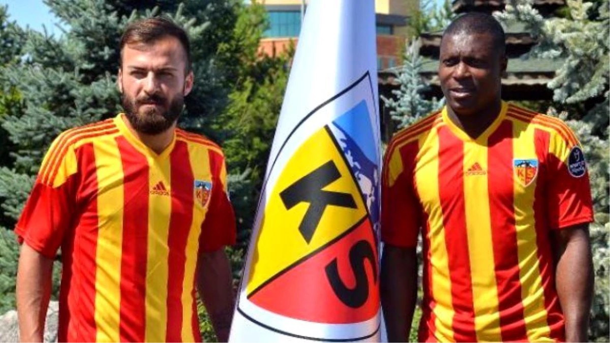 Kayserispor\'da Çifte İmza