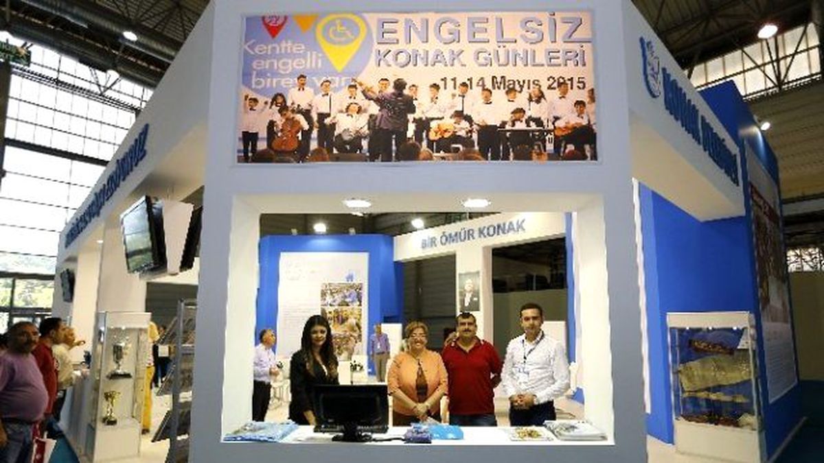 Konak Belediyesi\'nin İEF\'deki Standında Her Gün Etkinlik