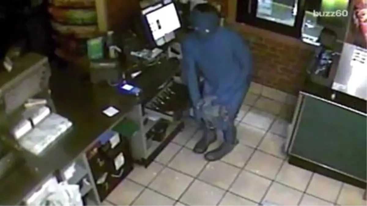 Man İn Blue Body Suit Tries To Rob Subway Restaurant