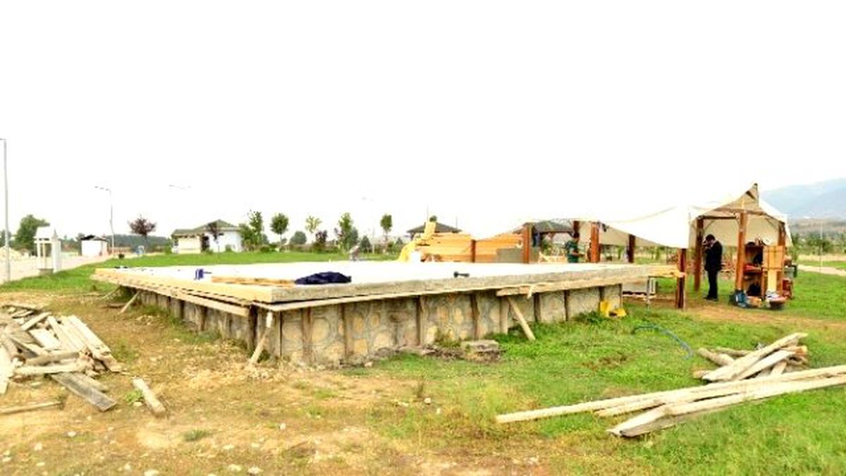 Park Vadi\'ye Ahşap Mescit