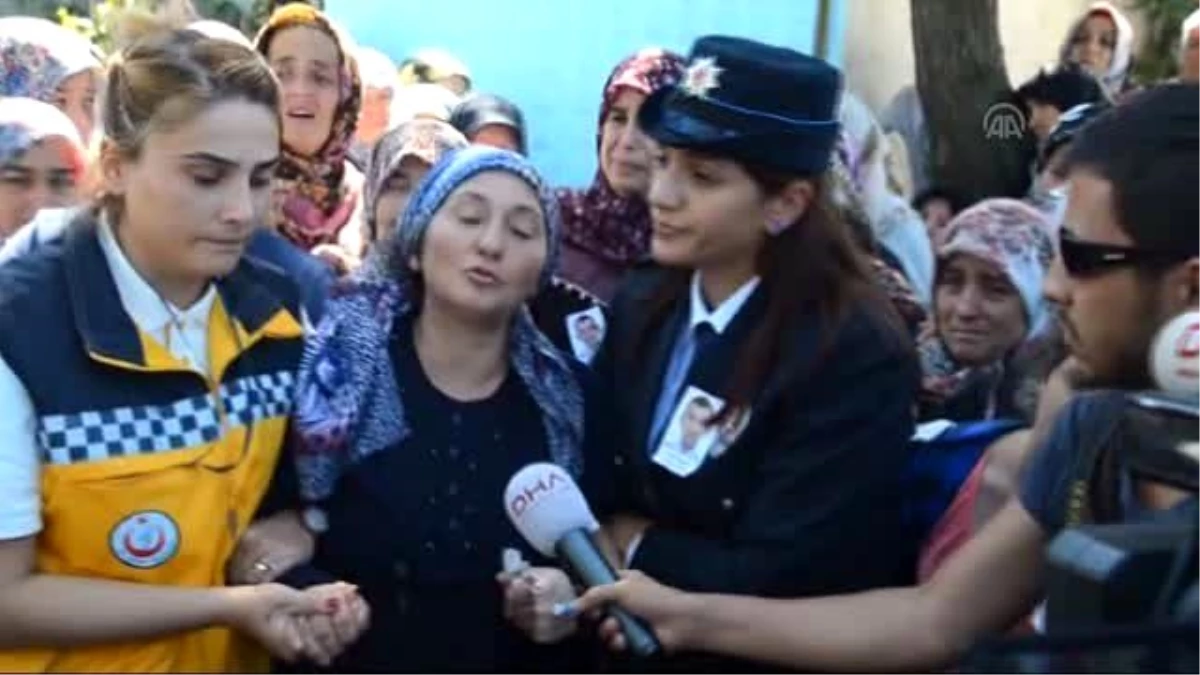 Şehit Polisin Annesi Elife: "Kalleşlere İnat Dimdik Ayaktayım"