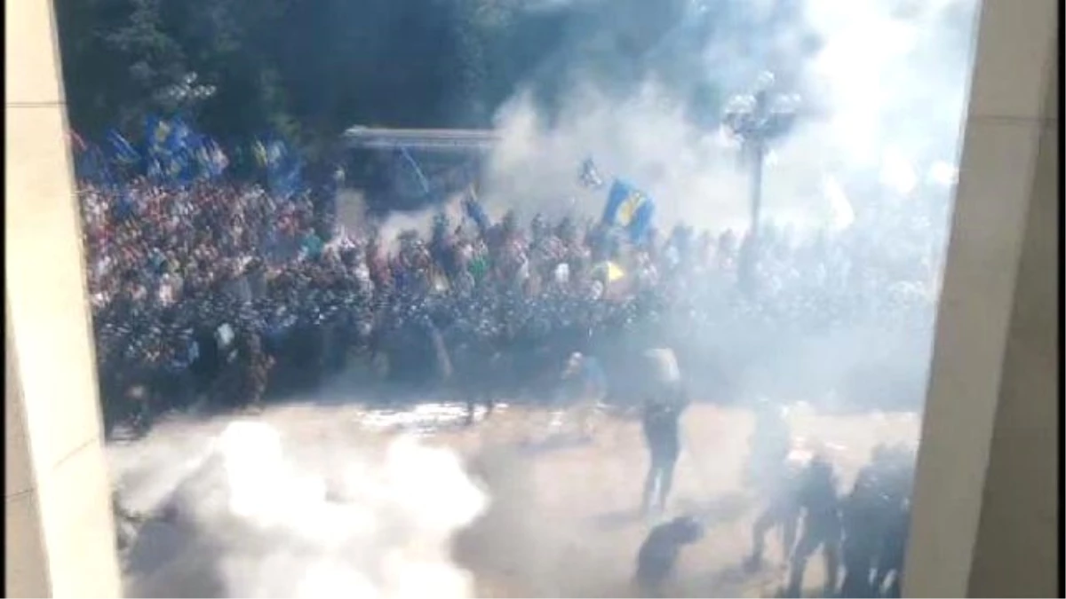 Ukrayna Kiev\'de Patlama: En Az 1 Ölü