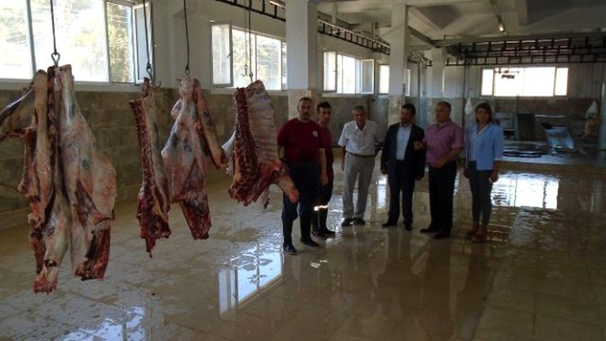 Büyükşehir Belediyesi Zabıta Ekipleri Mezbahaneleri Denetliyor