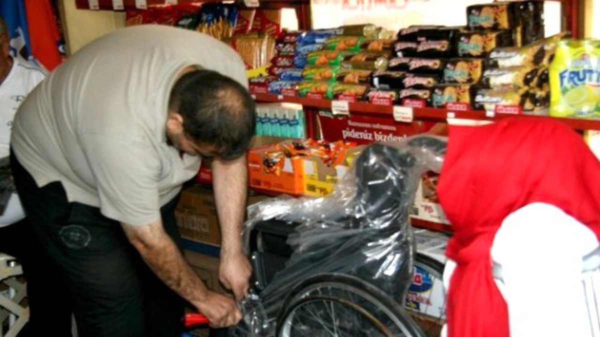 Hayırsever İş Adamından 75 Adet Tekerlekli Sandalye