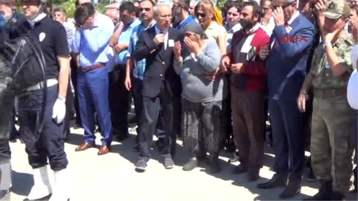Iğdır Çatışmada Şehit Olan Polis Memuru Olgun Kurbanoğlu İçin Cenaze Töreni Düzenlendi+