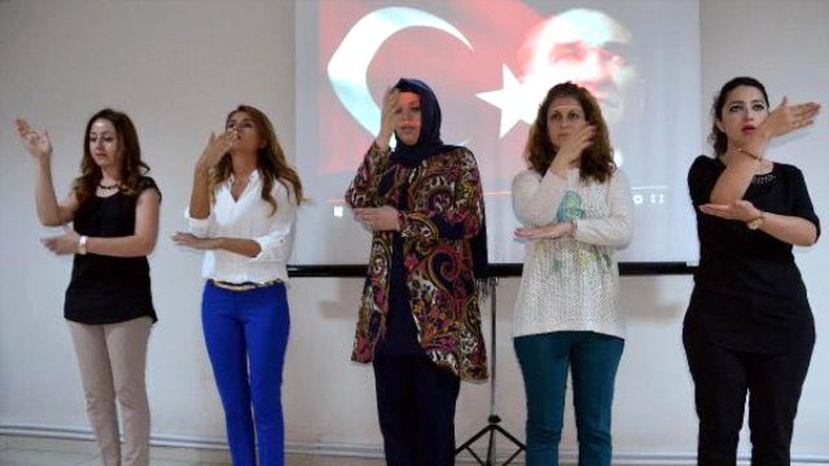 İşkur Personeline İşaret Dili Eğitimi