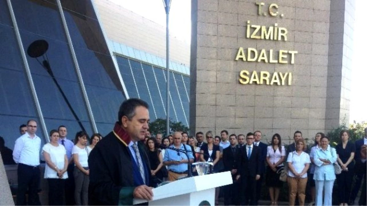 İzmir\'de Adli Yıl Törenle Açıldı
