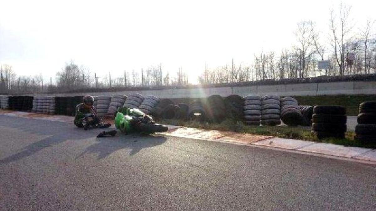Milli Motosikletçi Toprak, Antreman Yaparken Yaralandı