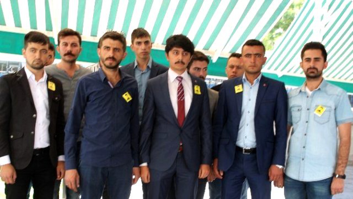 Öldürülen Ak Partili Başkan İçin Gıyabi Cenaze Namazı Kıldı