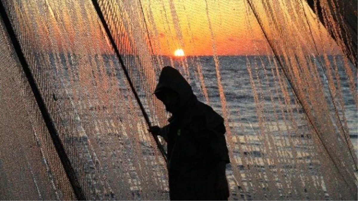 Samsun\'da Balıkçılar \'Vira Bismillah\' Dedi