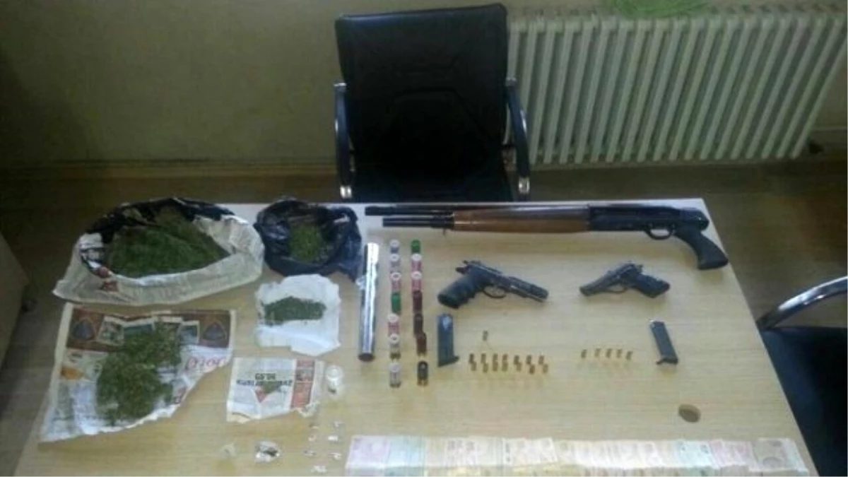 Şanlıurfa\'da Uyuşturucu Baskını: 2 Gözaltı