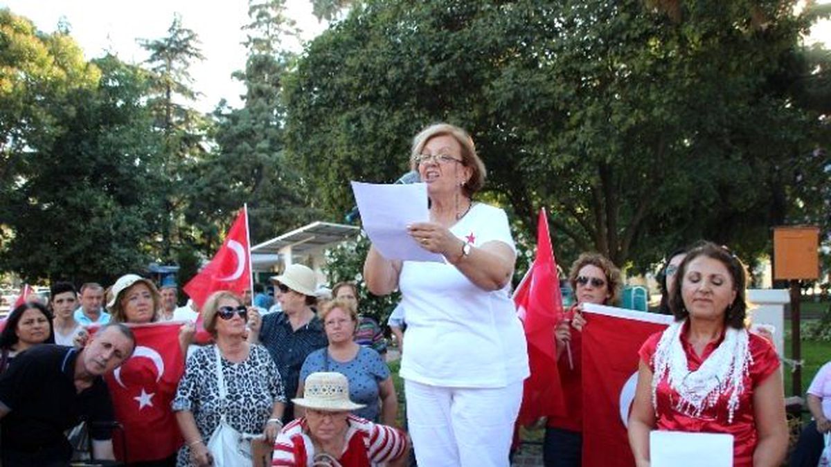 Tekirdağ\'da Kadınlar Terörü Lanetledi