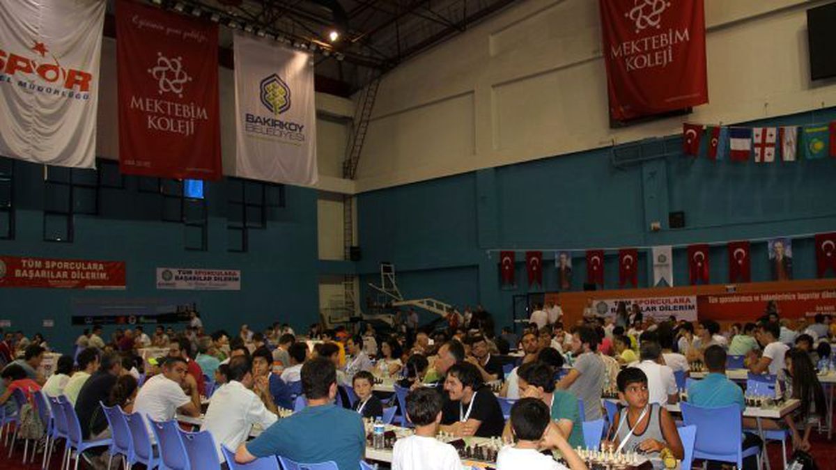 Uluslararası İstanbul Açık Satranç Turnuvası Başladı