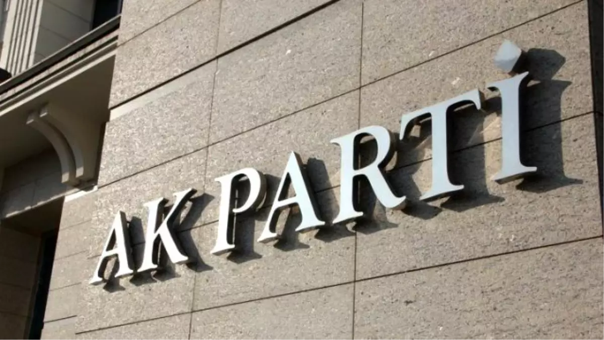 AK Parti İlçe Binasına Böyle Saldırdılar