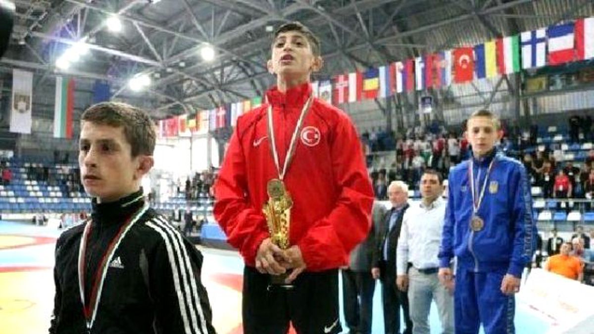 Akhisar\'ın Gururu Kerem Kamal