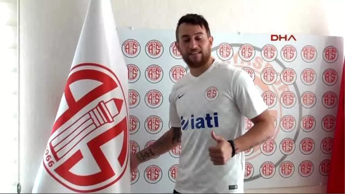 Antalyaspor\'un Yeni Transferi Ozan İpek Hedefim Milli Takım