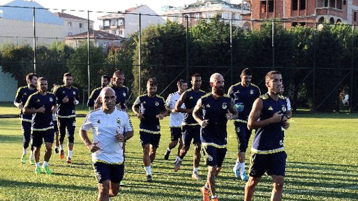 Fenerbahçe\'de Kasımpaşa Maçı Hazırlıkları Başladı