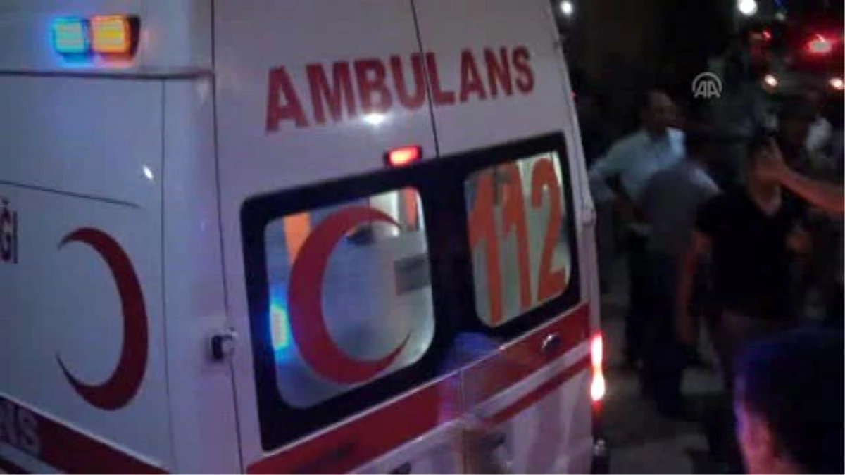 Kovancılar\'da Polise Saldırı: 3 Yaralı