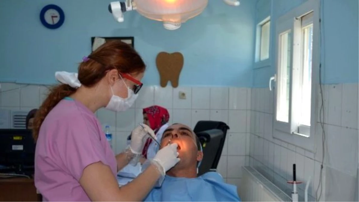 Kula Devlet Hastanesi, Dört Diş Hekimi ile Hizmet Veriyor
