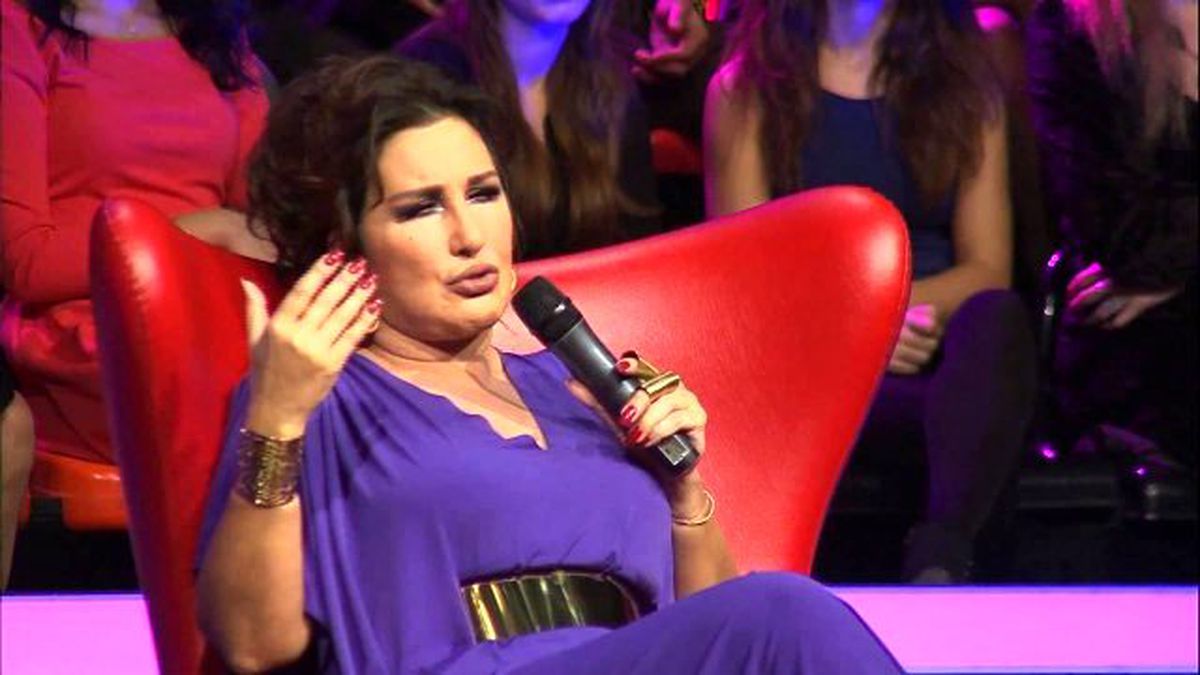 Nükhet Duru: Bülent Ersoy, Ajda Pekkan'ı Tokatladı