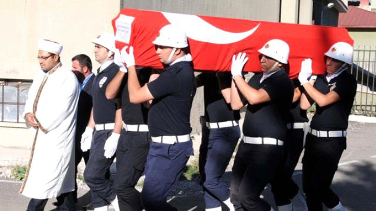 Polise 'Şüpheli Var' Diye Tuzak Kuran Teröristlere Darbe