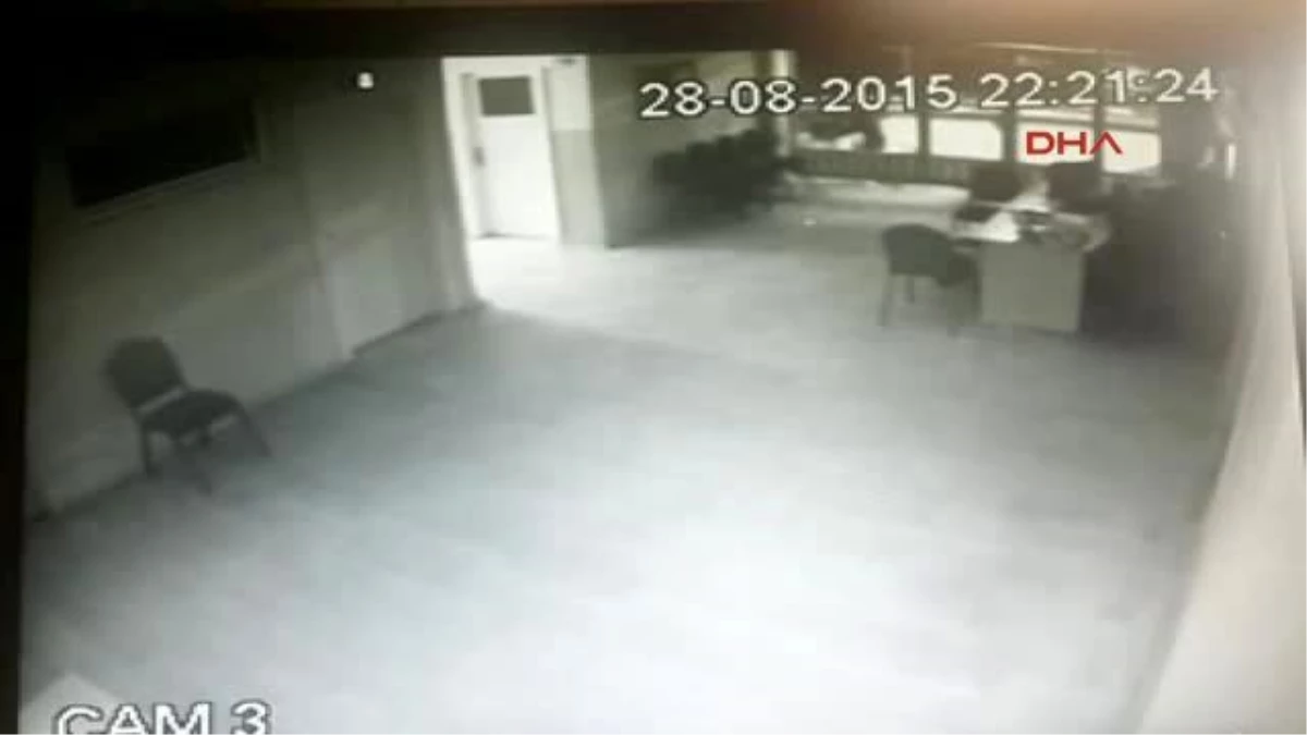 Şanlıurfa\'da AK Parti\'ye Yapılan Saldırı Kamerada