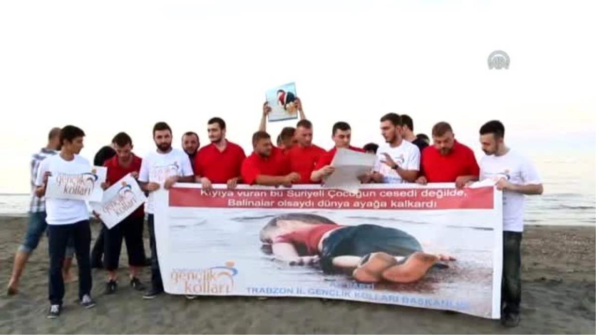 Ak Partili Gençler, Hayatını Kaybedenler İçin Karadeniz Sahiline Uzandı