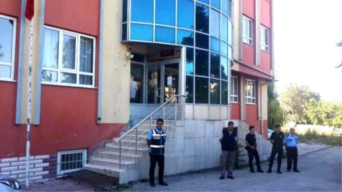 Aksaray\'da Dershane Operasyonunda Gözaltına Alınan 2 Kişi Serbest Bırakıldı